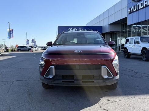 Used 2024 Hyundai Kona SEL w/ Convenience Package image 2
