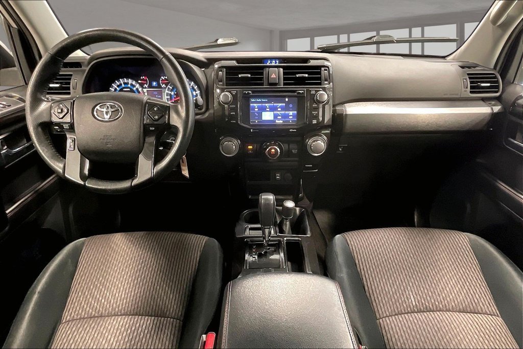 Used 2015 Toyota 4Runner Trail AWD/4WD image 8