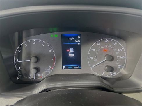 Used 2025 Toyota Corolla LE image 14