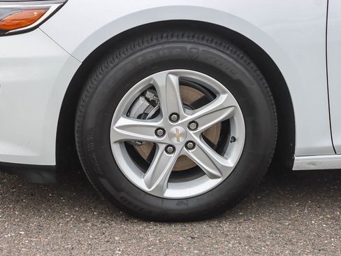 New 2025 Chevrolet Malibu LS image 9