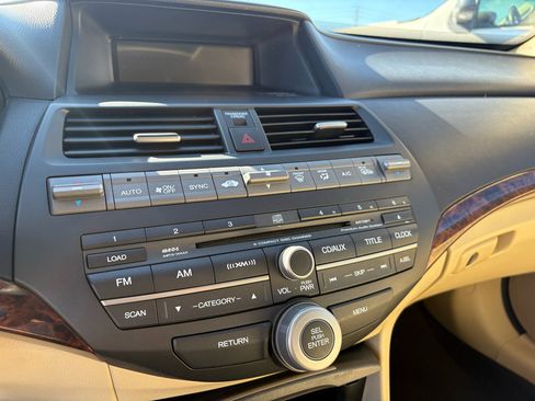 Used 2010 Honda Crosstour EX-L image 22