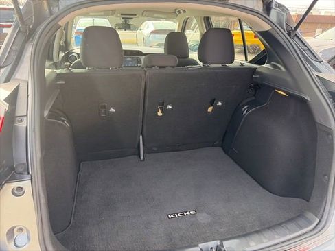 Used 2023 Nissan Kicks SV image 16
