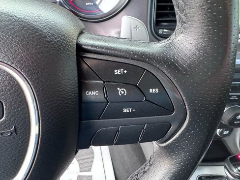 Used 2019 Dodge Charger R/T w/ Blacktop Package image 19