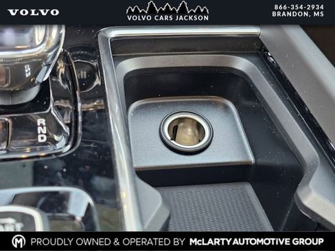 New 2026 Volvo XC60 B5 Plus w/ Protection Package Premier image 17