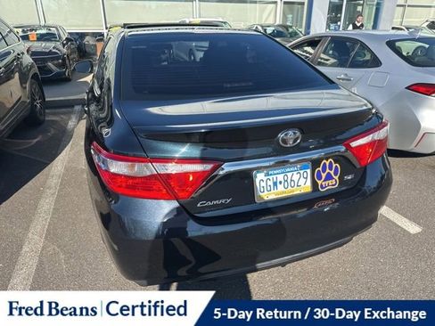 Used 2016 Toyota Camry SE w/ Moonroof Package image 8