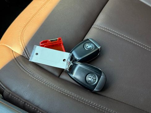 Used 2022 Alfa Romeo Stelvio Ti image 25