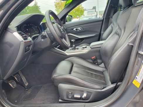 Used 2022 BMW M3 RWD image 9