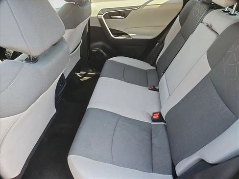 Used 2025 Toyota RAV4 XLE FWD image 24