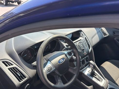 Used 2012 Ford Focus SE FWD image 6