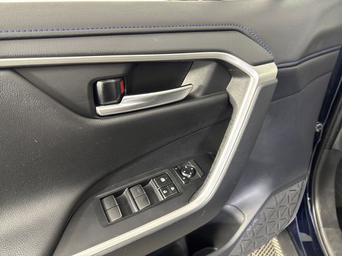 Used 2019 Toyota RAV4 XSE w/ Carpet Mat Package AWD/4WD image 14