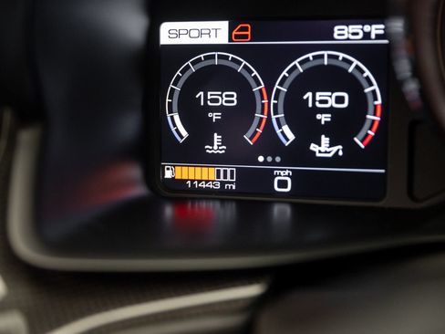 Used 2018 Ferrari GTC4Lusso T RWD image 27