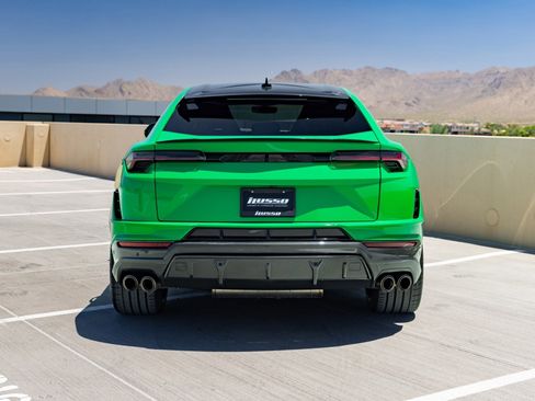Used 2023 Lamborghini Urus Performante AWD/4WD image 8