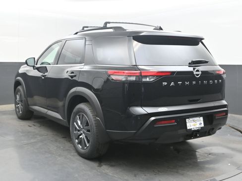 New 2026 Nissan Pathfinder SV FWD image 6