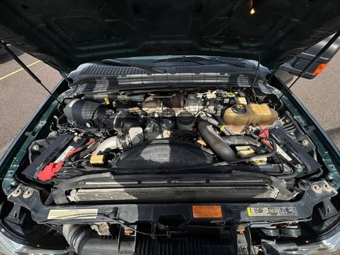 Used 2010 Ford F250 Lariat AWD/4WD image 26