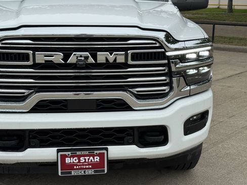 Used 2025 RAM 2500 Laramie AWD/4WD image 5