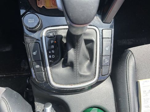 Certified 2024 Kia Seltos X-Line image 12