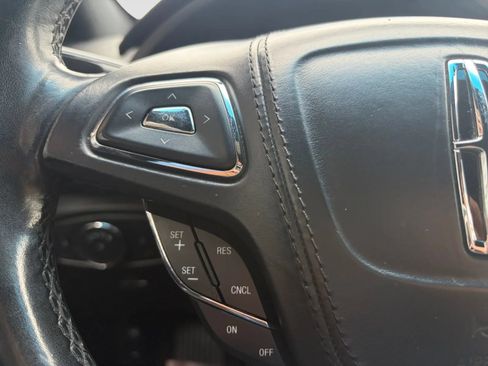 Used 2017 Lincoln MKZ Premiere FWD image 30