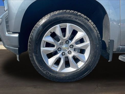 Used 2020 Chevrolet Silverado 1500 Custom w/ Custom Value Package RWD image 33