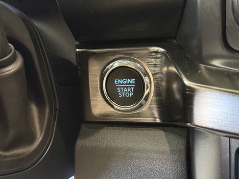 Certified 2024 Ford F250 Lariat w/ Lariat Ultimate Package image 29