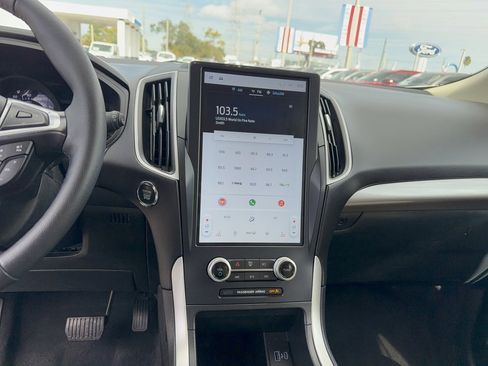 Certified 2024 Ford Edge SEL image 20