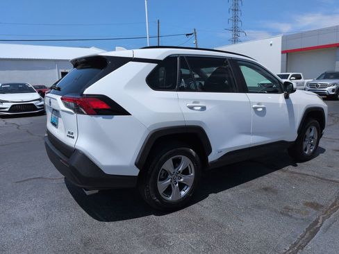 Used 2023 Toyota RAV4 XLE w/ Convenience Package AWD/4WD image 5