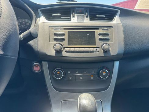 Used 2014 Nissan Sentra SR w/ SR Driver Package FWD image 28