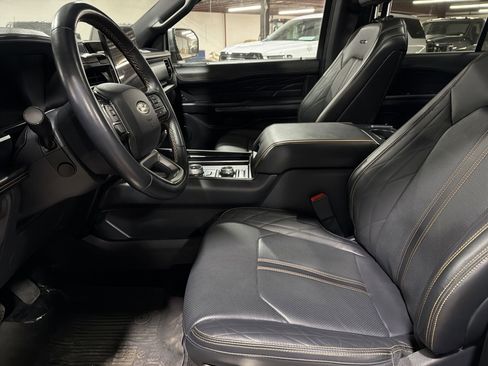 Used 2023 Ford Expedition Max Platinum image 16