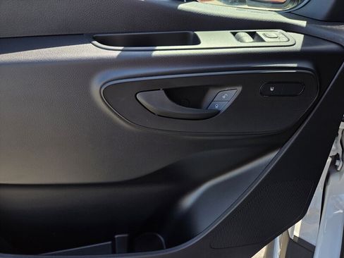 New 2025 Mercedes-Benz eSprinter 170 Cargo image 20