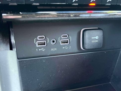 Used 2024 Jeep Grand Cherokee L Laredo AWD/4WD image 12