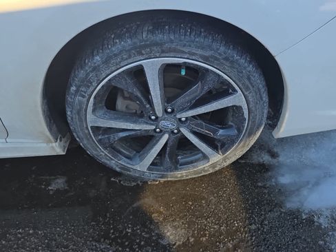 Used 2023 Subaru Impreza 2.0i Sport image 3