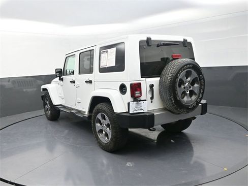 Used 2017 Jeep Wrangler Unlimited Sahara w/ Connectivity Group image 5