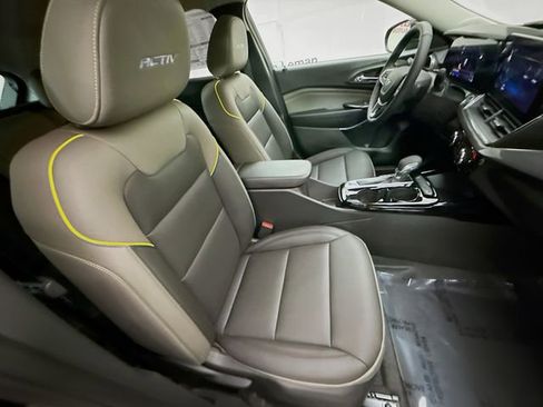 New 2026 Chevrolet Trax ACTIV w/ Driver Confidence Package FWD image 28