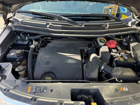 Used 2013 Ford Explorer XLT image 29