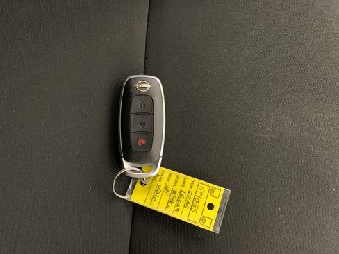 Used 2025 Nissan Kicks Play S FWD image 43