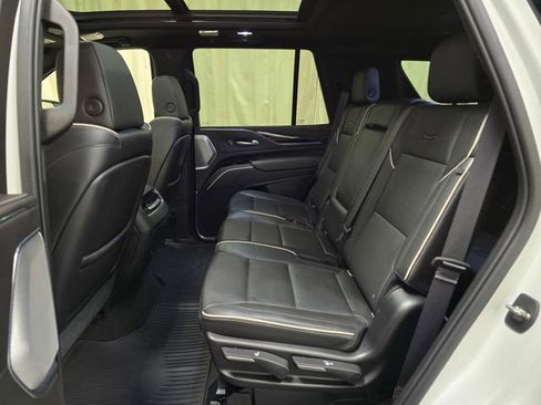 Used 2021 Cadillac Escalade Sport w/ Driver Assist Tech Package image 31