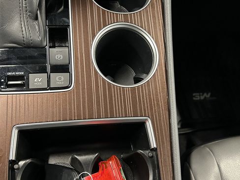 Used 2022 Toyota Sienna XLE image 32