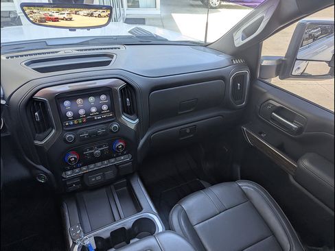 Used 2020 Chevrolet Silverado 2500 High Country w/ Technology Package AWD/4WD image 27