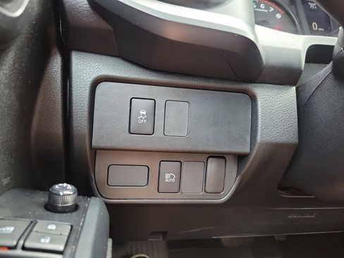 Used 2023 Toyota Tacoma SR RWD image 17