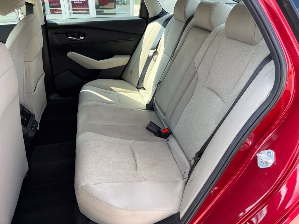 Used 2025 Honda Accord SE image 16