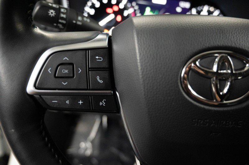 Used 2021 Toyota Highlander Platinum AWD/4WD image 24