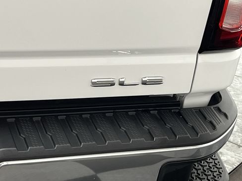 Certified 2025 GMC Sierra 2500 SLE w/ SLE Value Package; AWD/4WD image 9