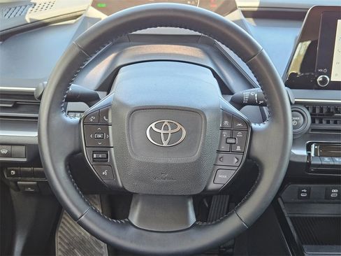 Used 2025 Toyota Prius LE image 17