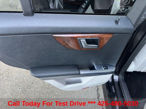 Used 2014 Mercedes-Benz GLK 350 4MATIC w/ Premium 1 Package image 23