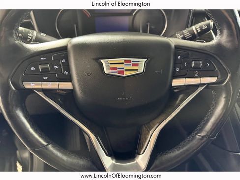 Used 2021 Cadillac XT6 Premium Luxury AWD/4WD image 19