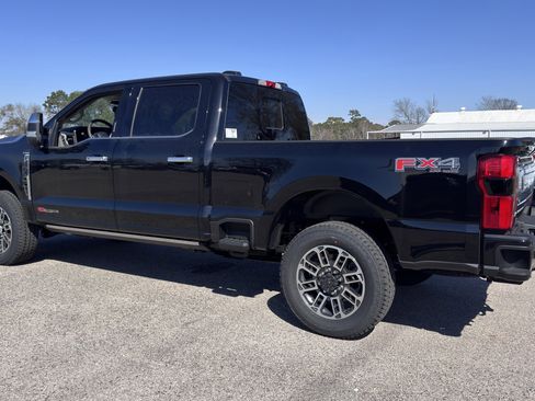 New 2026 Ford F250 Platinum w/ Platinum Plus Package image 5