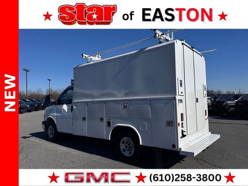New 2025 GMC Savana 3500 w/ Power Convenience Package image 7