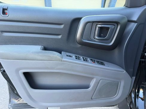 Used 2010 Honda Ridgeline RT image 8