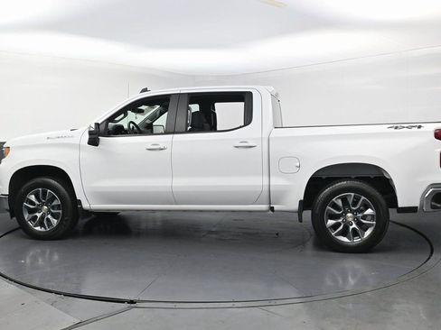 Used 2025 Chevrolet Silverado 1500 LT image 8