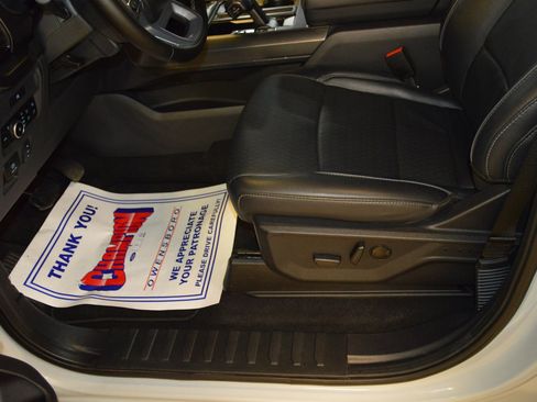 Used 2025 Ford F150 Lariat AWD/4WD image 15