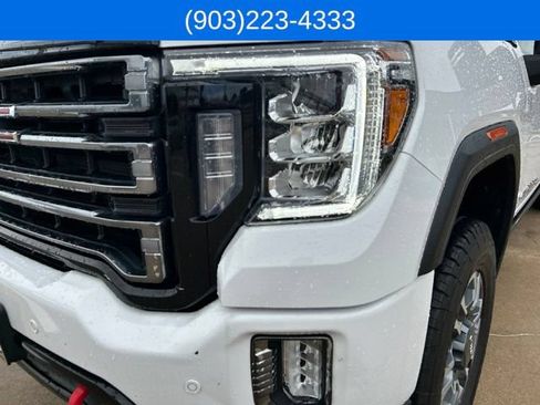 Used 2022 GMC Sierra 2500 AT4 w/ AT4 Preferred Package AWD/4WD image 6